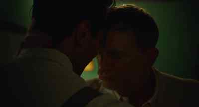- You got a drink, Tom? Mm?
- Yeah. - Queer