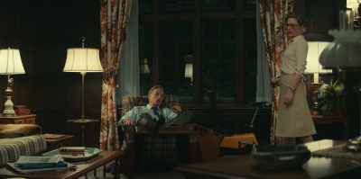 -You got a few minutes?
-Well, can it wait - Mrs. America