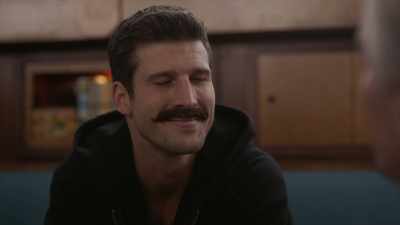 - You got a good smile.
- [laughs] - Imposters