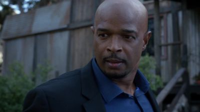You got a phone? - Lethal Weapon
