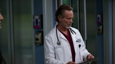 - You got a transplant patient? - Chicago Med