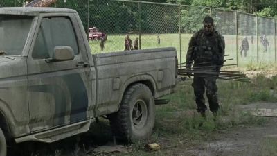 You got your eight walkers.
I can push. - The Walking Dead