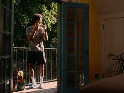 - You got 'em?
- [Laura] Do I ever fail you? - She Taught Love
