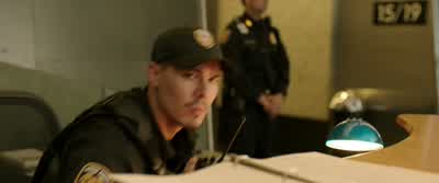 You got eyes on the 1-2 side? - Den of Thieves