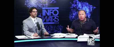 You got green screen
with Anderson Cooper, - The Truth vs. Alex Jones