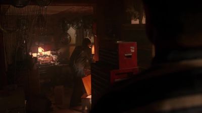 You got nothin' in there but your nine. - The X-Files