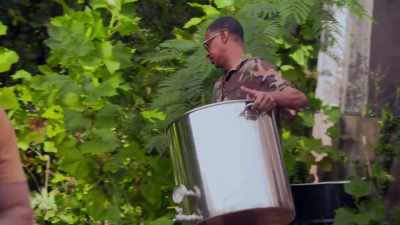 -You got one hour.
  -One hour. - Moonshiners: Master Distiller