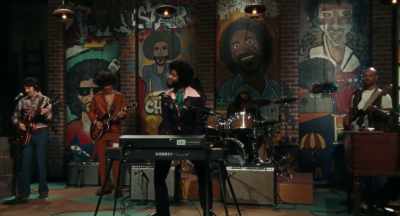 ♪ You gotta have somethin' ♪ - Saturday Night