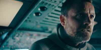 You gotta kill one passenger, - Hijack