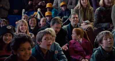 You grab the one in the middle - The Santa Clause 3: The Escape Clause