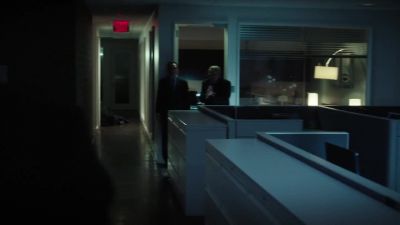 - You guys all right?
- Yes, we're fine. - Person of Interest