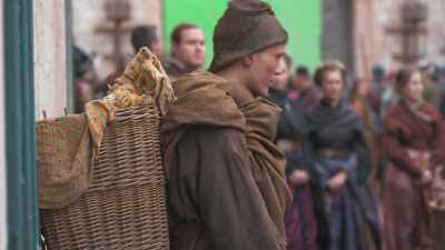 You guys are trying
to get into the Red Keep, - Game of Thrones: The Last Watch