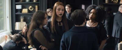 You guys,
I need to talk to you. - The Craft: Legacy