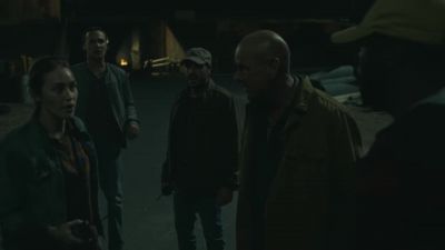 You guys need to get inside
right now! - Fear the Walking Dead