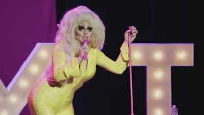 You guys, second half. [cheers] - Trixie Mattel: Skinny Legend