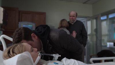 You hang in there, okay?
I'll see you soon. - New Amsterdam