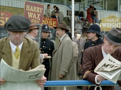 - You Harry Wax?
-[Harry] Yeah. - Agatha Christie's Poirot