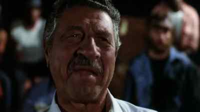 You has-been! You ought to learn to box! - Every Which Way but Loose