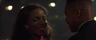 - You hate champagne. - Men of Honor