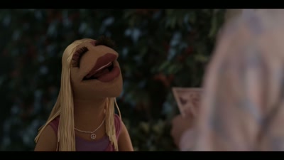 You have a twin? - The Muppets Mayhem