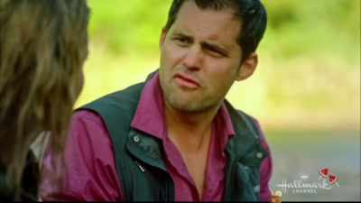 - You have a very good memory.
- All up here, remember? - Pearl in Paradise
