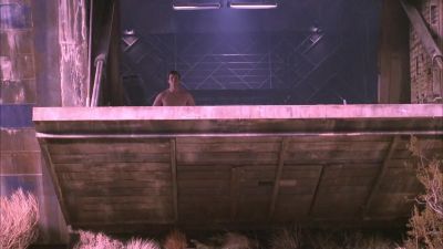- You have an extractor?
- Got a laser saw. - Firefly