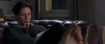 You have big feet. - Notting Hill