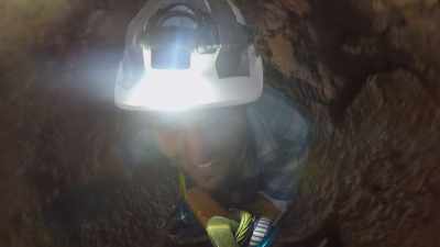 You have to lower yourself
into a shaft - Outback Opal Hunters