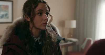 You have to make things right with her. - The Republic of Sarah