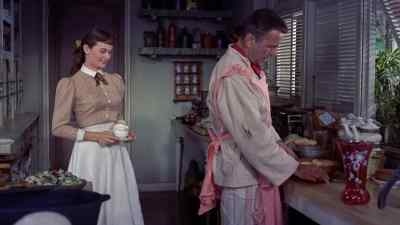 - You have on my apron.
- It's all I could find. - We're No Angels