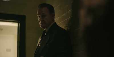 You have one card, Noye. - The Gold