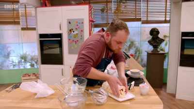You have one minute. - Britain's Best Home Cook