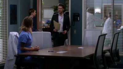 You have
the divorce papers? - Grey's Anatomy