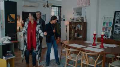You haven't put any Christmas
decorations up yet? - Friends & Family Christmas