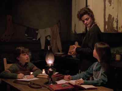 You havin' trouble
with somethin', darlin'? - Yes Virginia, There Is a Santa Claus
