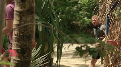 You hear that? - Death in Paradise