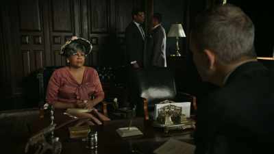 You hear him whispering overthere to his Step-and-Fetchit. - Godfather of Harlem