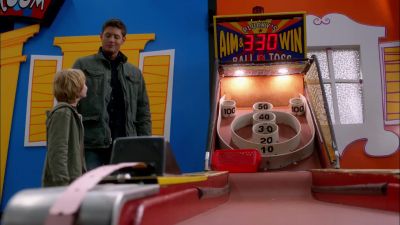 You heard him.
Knock it off! - Supernatural