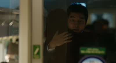 You idiot! - Train to Busan