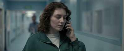 You just have to be here, Jade. - Talk to Me