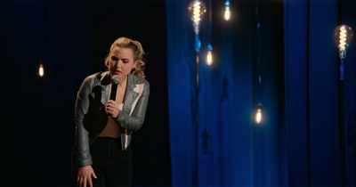 You just pronounce
your words a little differently, - Taylor Tomlinson: Look at You