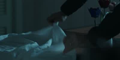 You just put his head here. - Ozark