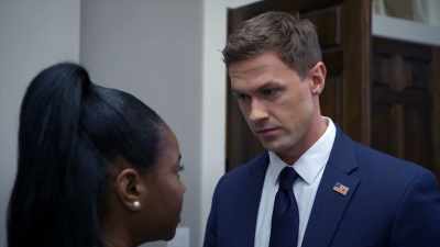 You just started here.
You--you don't know me. - Tyler Perry's The Oval