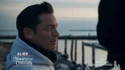 - You just, you worry about yourself.
- I'm trying, it's just... - Holiday for Heroes