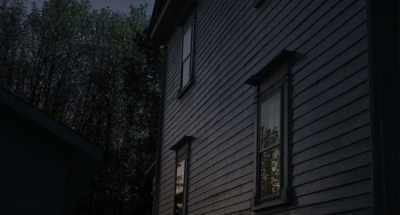 ["You Keep Coming Back
Like A Song" playing] - I Am the Pretty Thing That Lives in the House