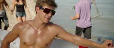 You keep lapping all
the girls like that, - Hot Water