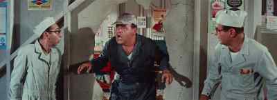 You keep this up
and I'm going to get sore. - It's a Mad Mad Mad Mad World