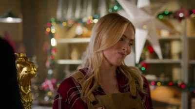 You kept it? No! - Christmas on Windmill Way