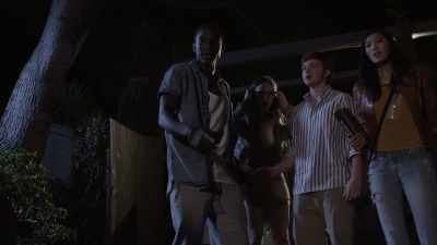 - You killed him?
- I tased him. He hit his head. - The Man from Earth: Holocene