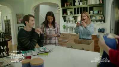 You know Britney Spears - Aurora Teagarden Mysteries: Reunited and It Feels So Deadly